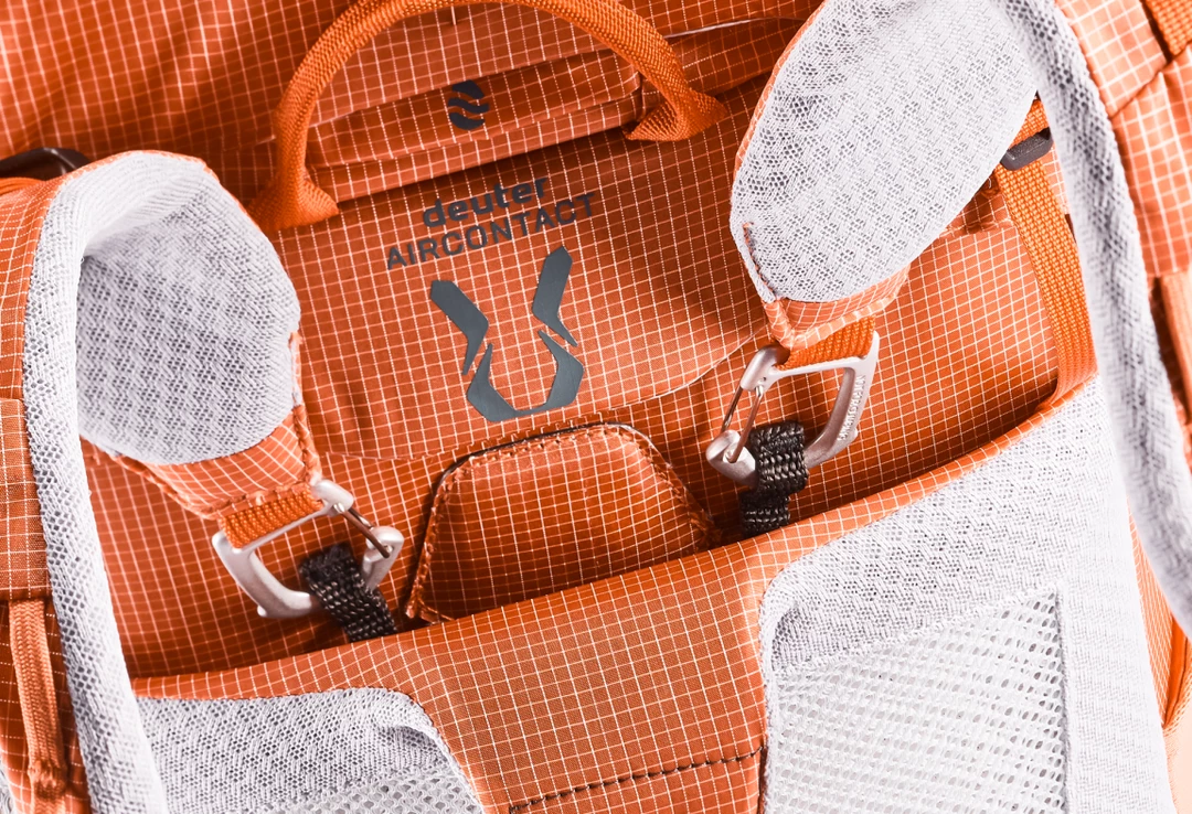 Wholesale ❤️ Backpacks & Duffels Deuter Aircontact Ultra 45+5 SL Trekking 🎒 Backpack 😍 8 Backpacks & Duffels Deuter Aircontact Ultra 45+5 SL Trekking Backpack