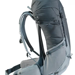 Deuter Futura 32 Hiking Backpack Backpacks & Duffels