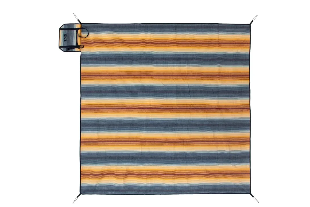 New 🎉 NEMO Victory Picnic Blanket XXL ❤️ 4 NEMO Victory Picnic Blanket XXL