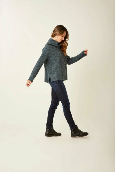 Top 10 ๐ฅ Carve Designs ๐ฉ Women's Wyatt Sweater ๐งจ 5 Carve Designs Women's Wyatt Sweater